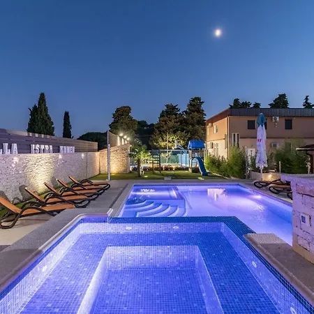 Istrakamen * Ližnjan