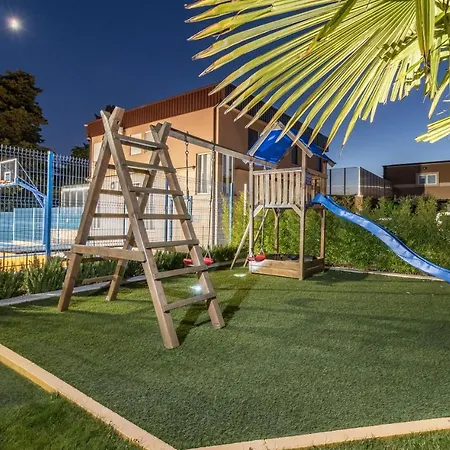 Istrakamen Willa Ližnjan