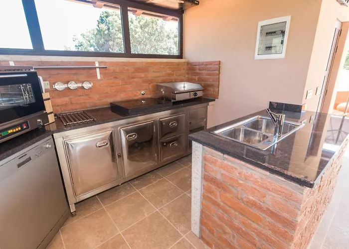 Istrakamen Villa Ližnjan