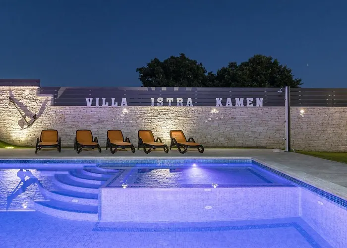 Vila Istrakamen Liznjan